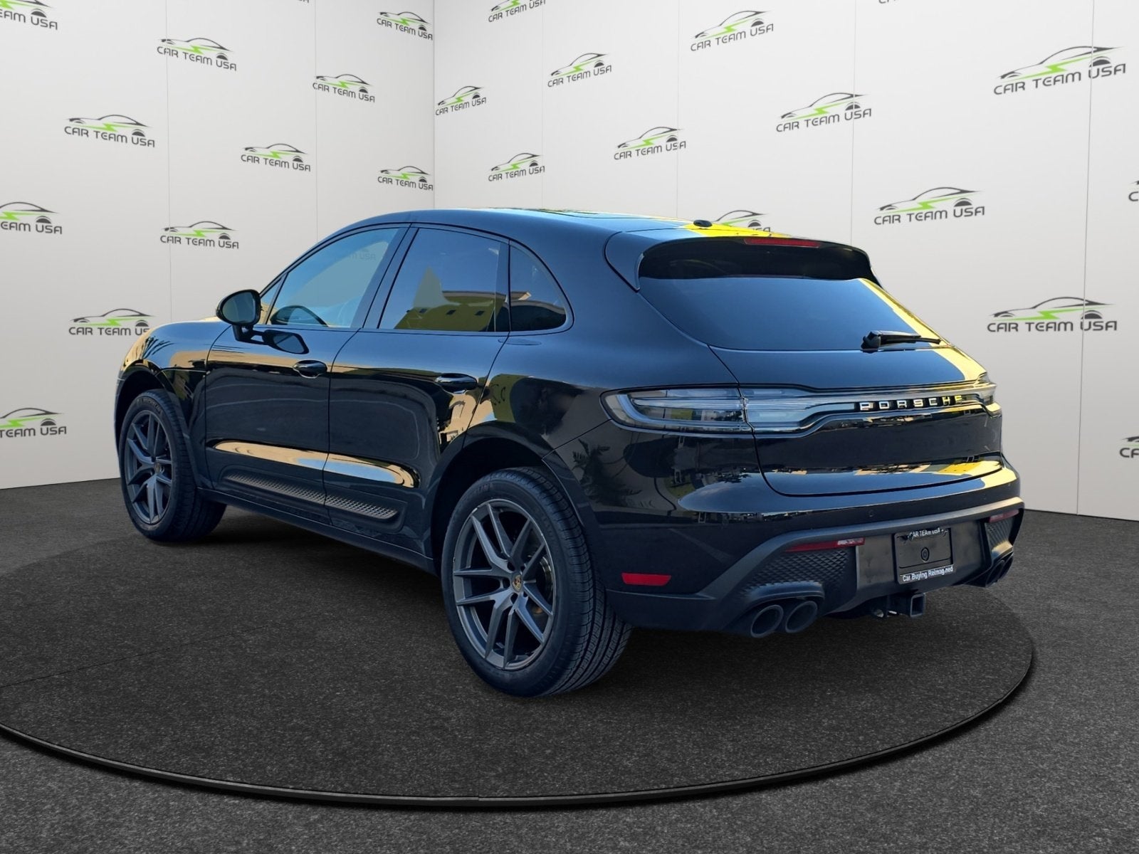 2022 Porsche Macan Base