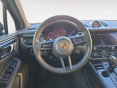 2022 Porsche Macan Base