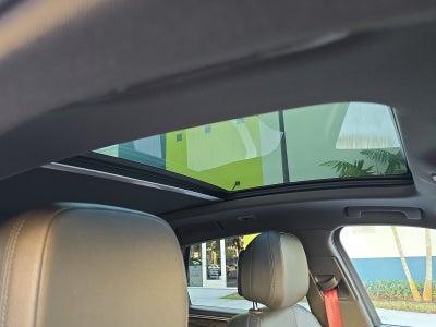 2022 Porsche Macan Base