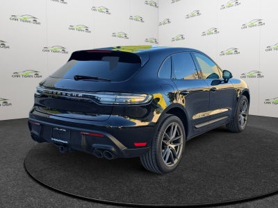 2022 Porsche Macan Base