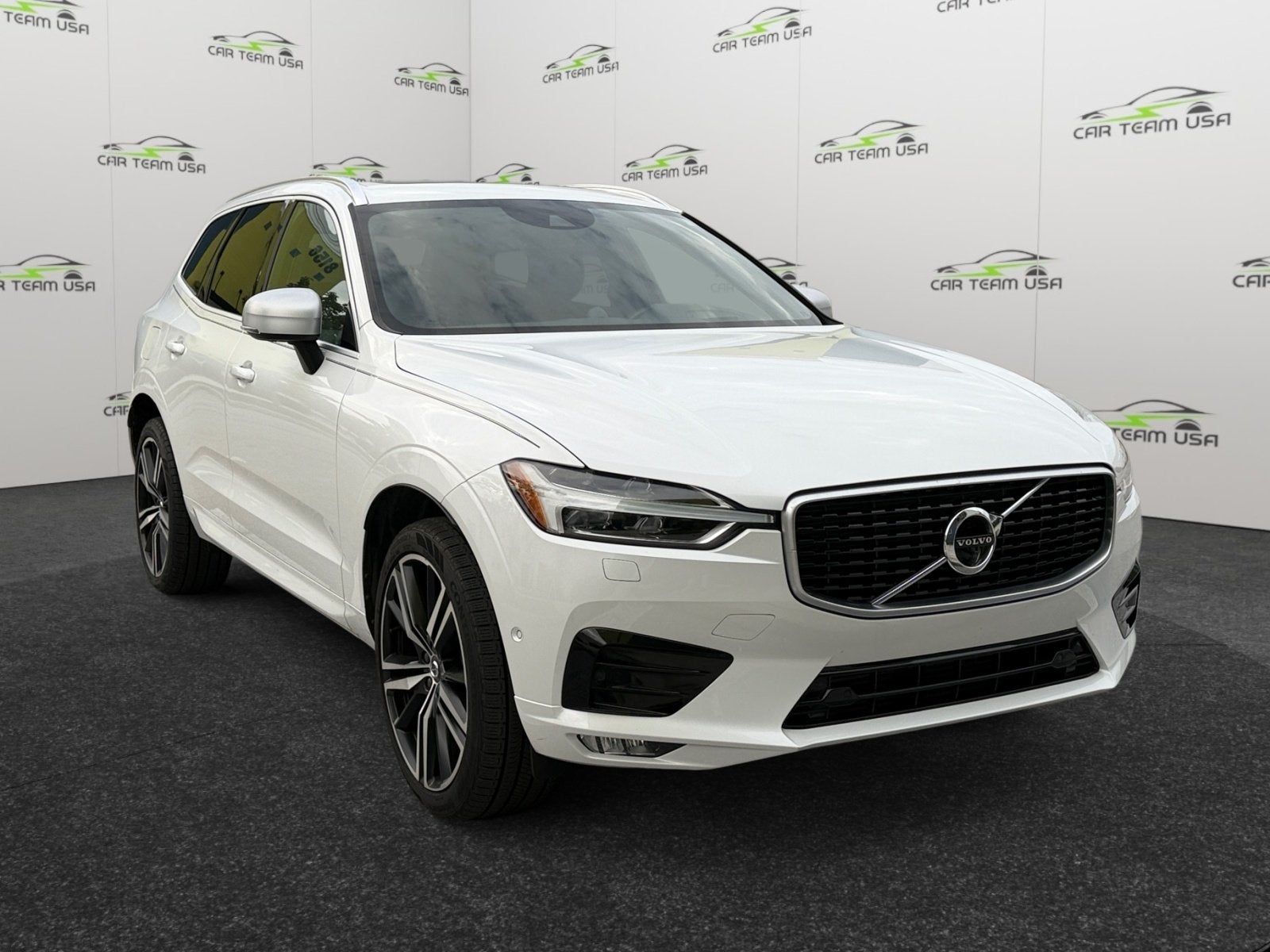 2019 Volvo XC60 T6 R-Design