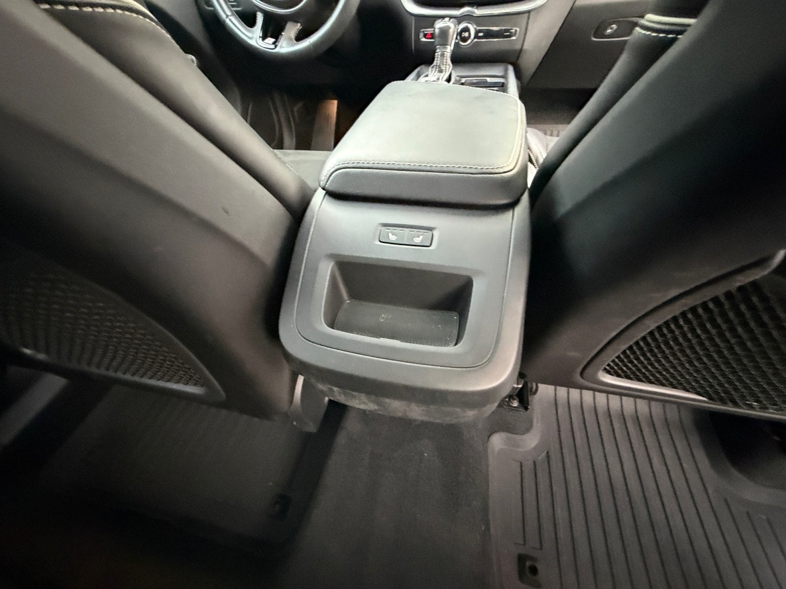 2019 Volvo XC60 T6 R-Design