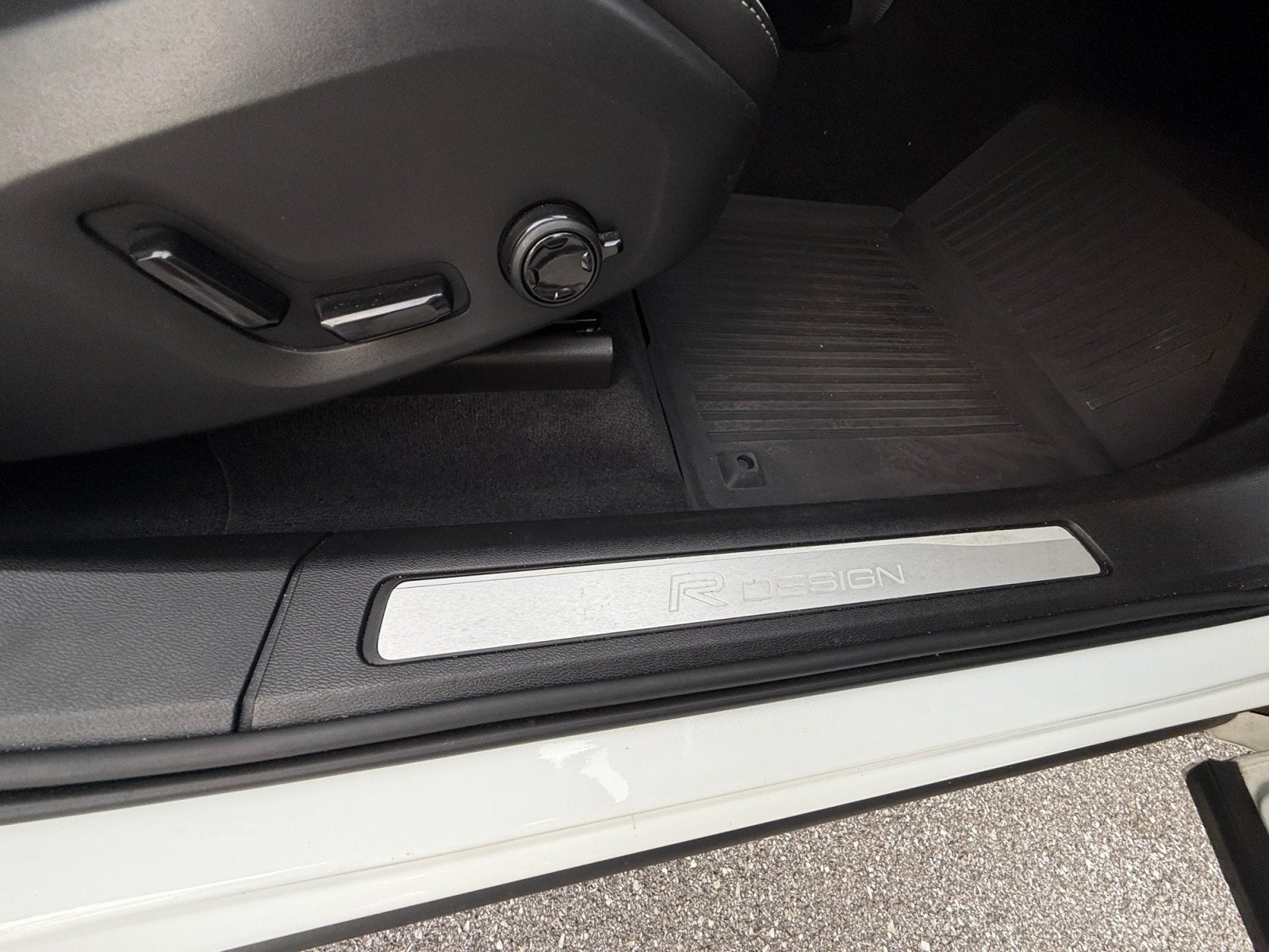 2019 Volvo XC60 T6 R-Design