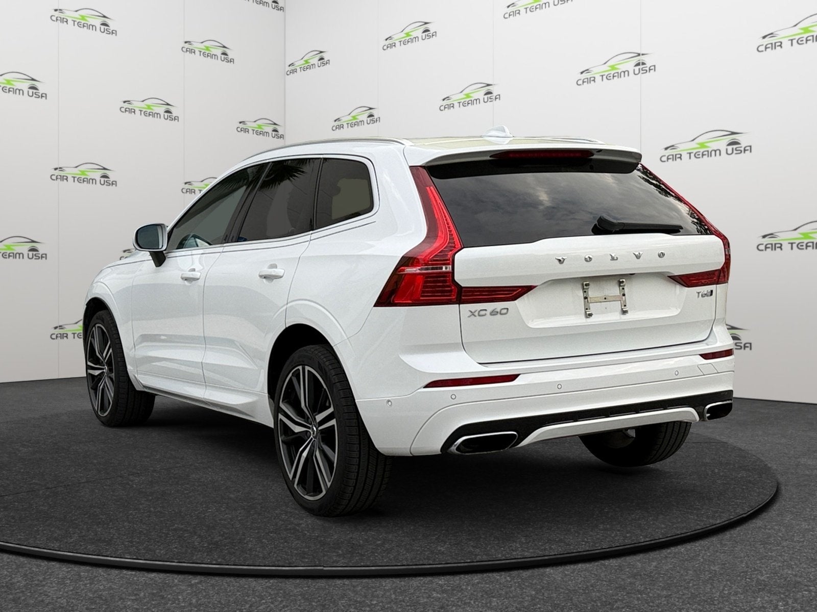 2019 Volvo XC60 T6 R-Design