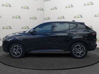 2025 Alfa Romeo Tonale Base